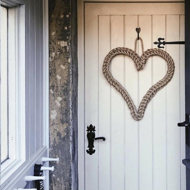 35cm Jute Christmas Heart Wreath