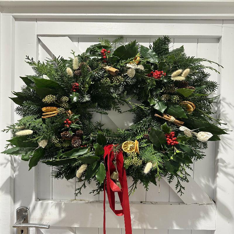 DIY Christmas Wreath Box - Traditional