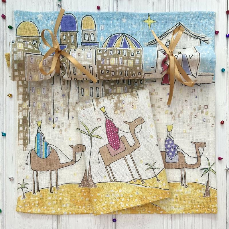 'Following the Star' Linen Napkin Crackers