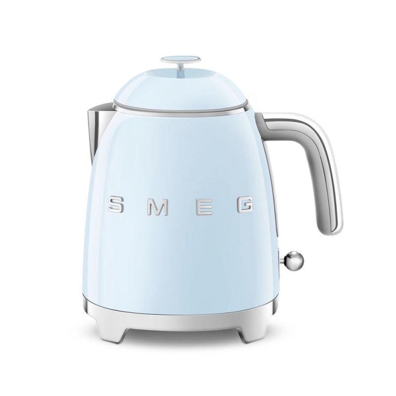 SMEG Smeg Mini Bollitore azzurro con logo 3D estetica anni 50 1400 W 200x200x152mm