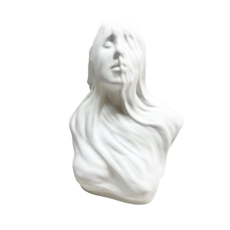 AMAGE Statua Resilienza colore bianco opaco in porcellana 23x16 cm