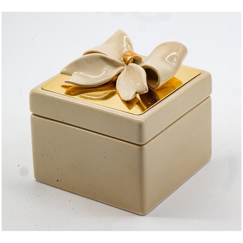 Amor Contenitore artigianale in ceramica con fiocco D16.5xH12 cm